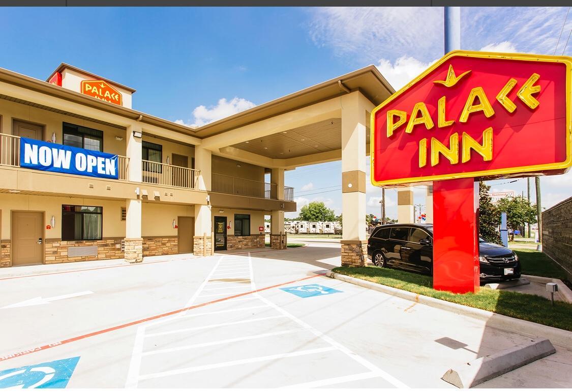 Palace Inn Conroe Exterior photo